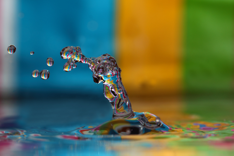 Illustration for article titled 195 Splashing, Rippling Wallpapers